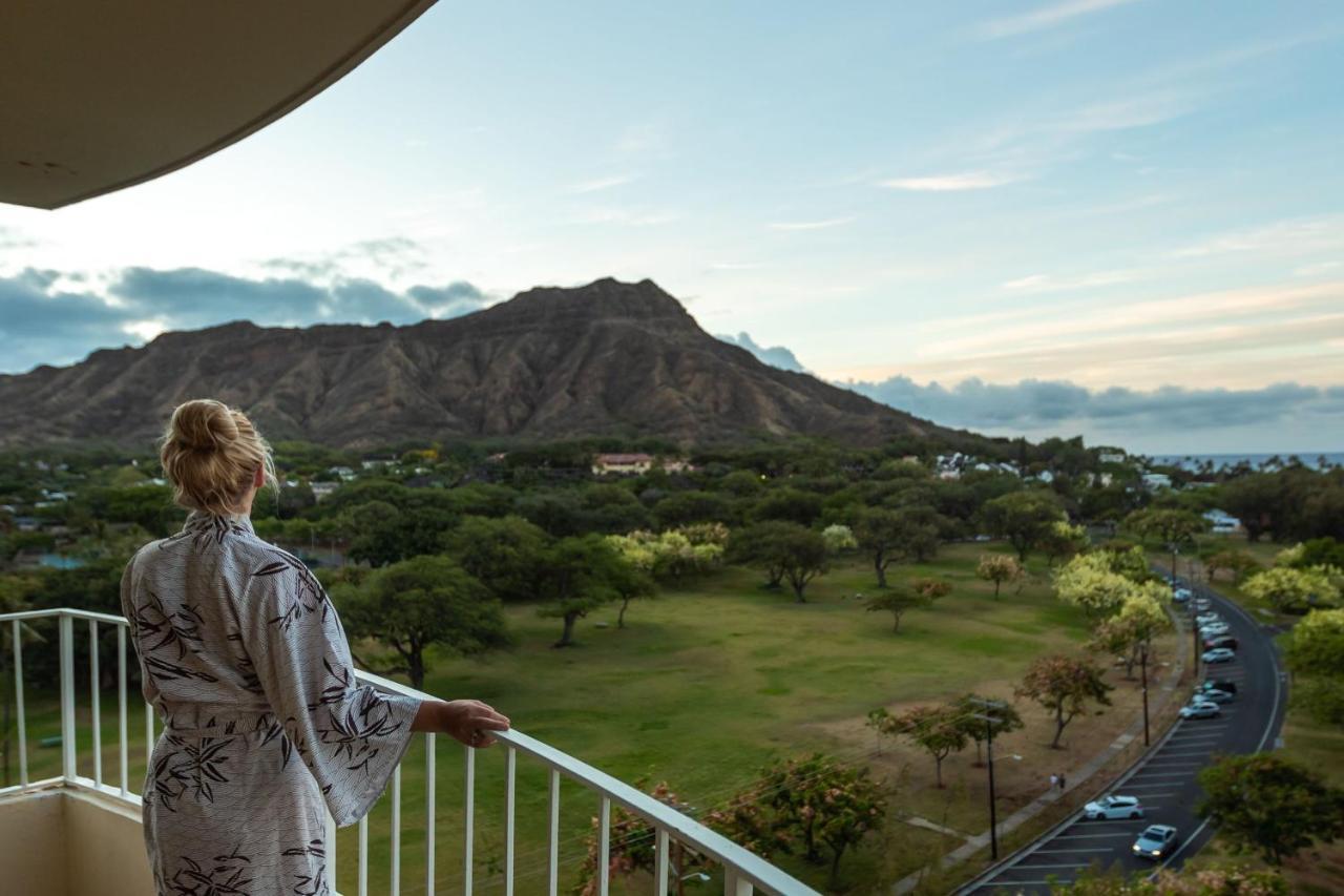 Hotel Lotus Honolulu At Diamond Head Esterno foto